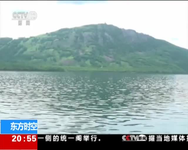 [视频]新疆：喀纳斯湖出现“不明水生物”