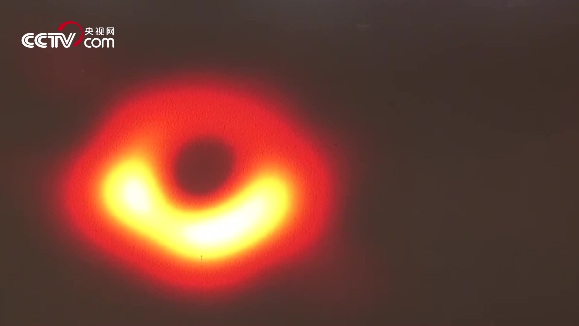 [视频]人类史上首张黑洞照片面世，关于黑洞你知道多少？